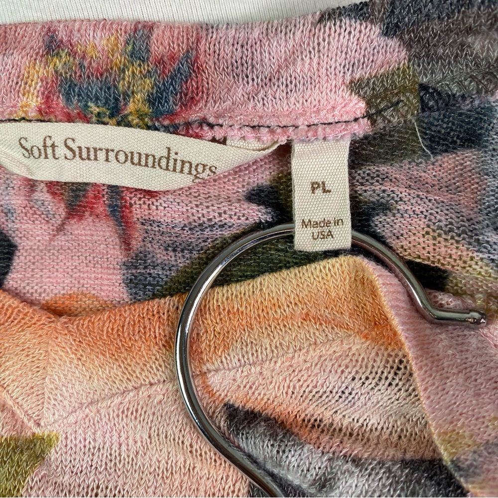 Soft Surroundings Midnight Blooms Pink Floral Gray V
Neck Sweater Lg - Picture 6 of 6